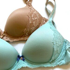 Victoria's Secret Lightly padded 2 bras wireless size 34D nude and light blue